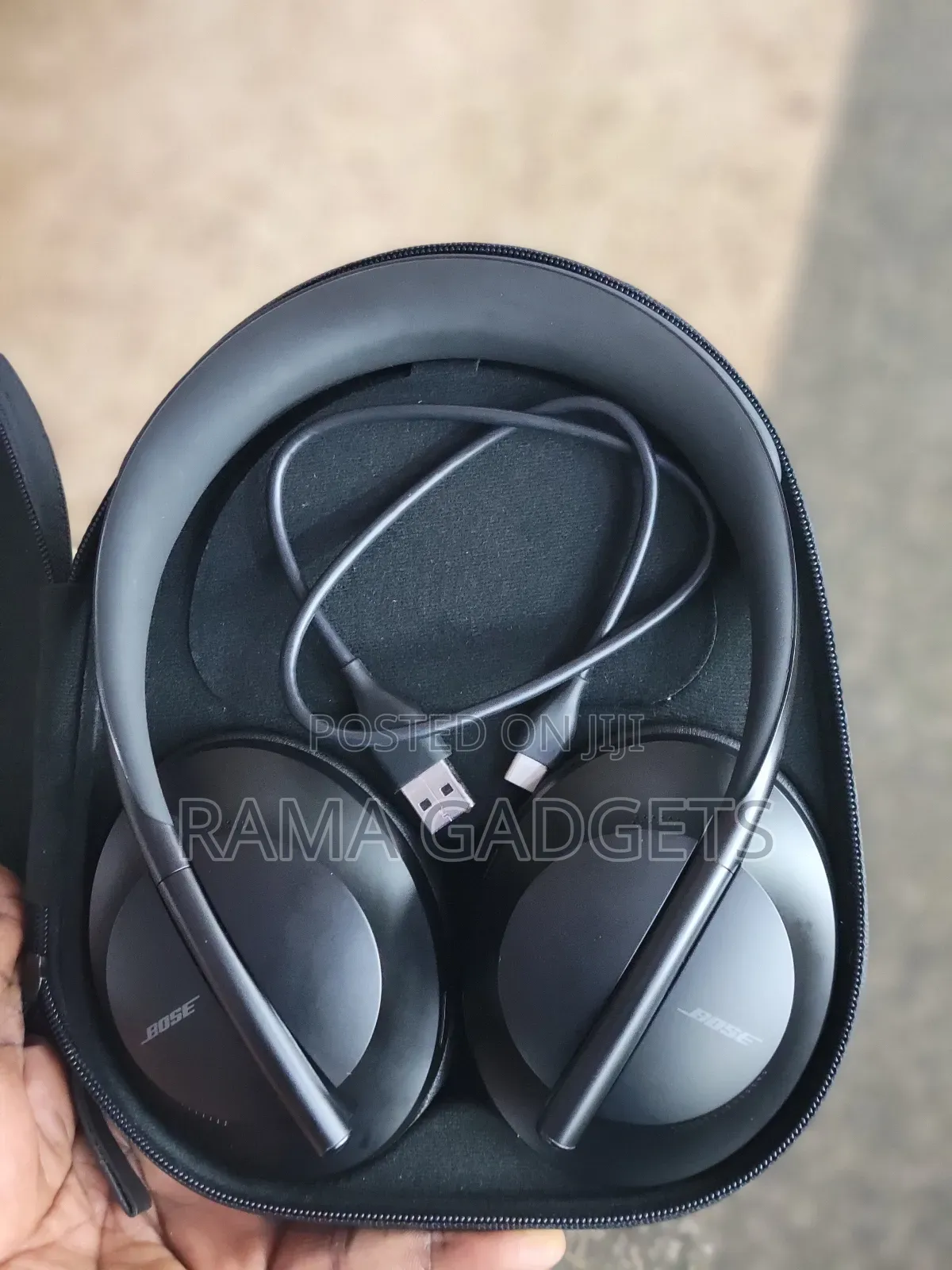 Bose Noise Cancelling Headphones 700