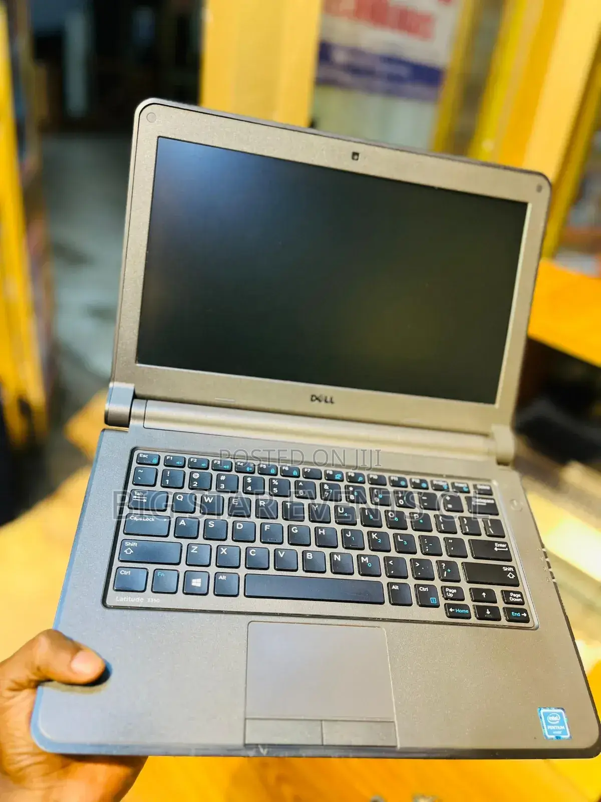 Laptop Dell Latitude 3350 4GB Intel Pentium HDD 320GB