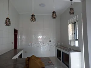 3bdrm House in Bwebajj, Ssisa for sale
