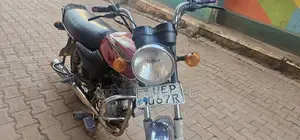 Bajaj Boxer 2018 Red