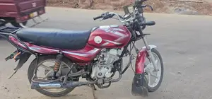 Bajaj Boxer 125 2023 Red