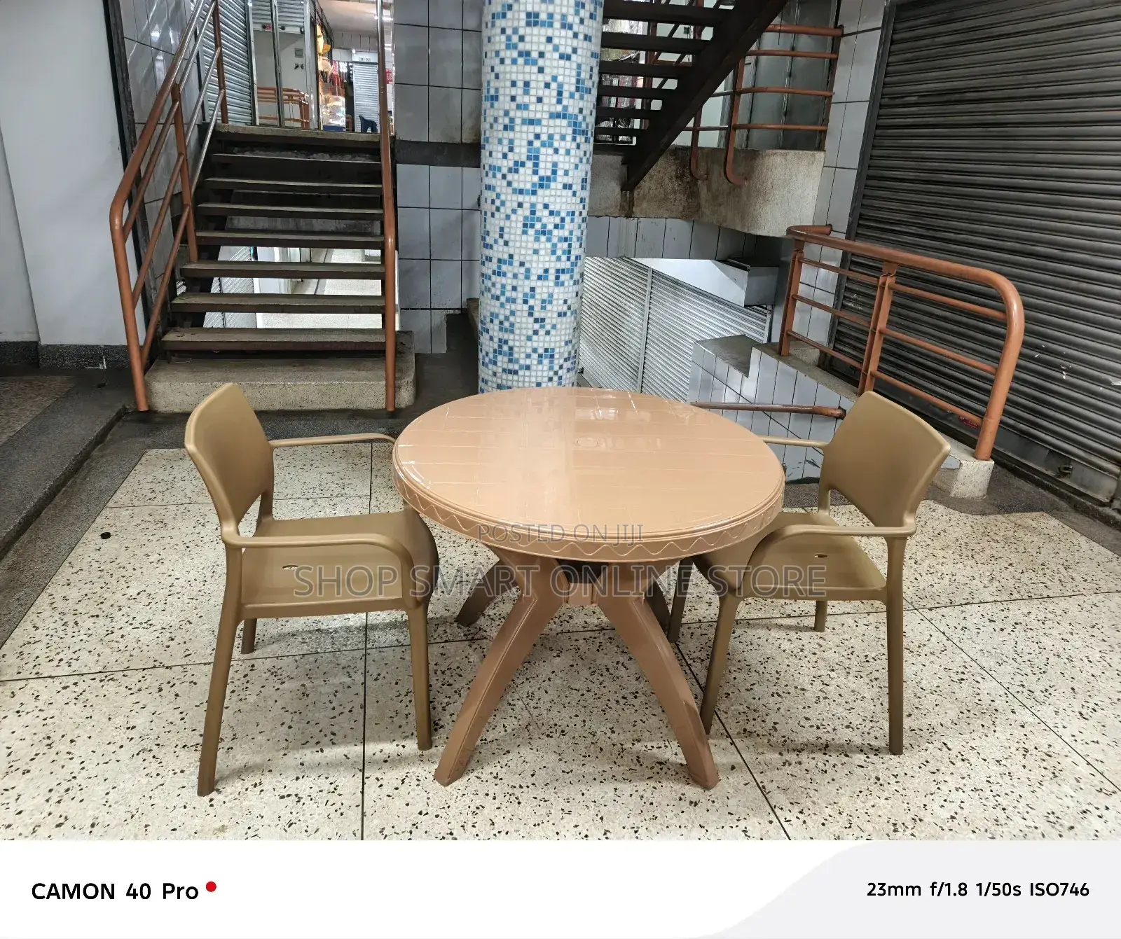 Restaurant Table Plastic and Chairs