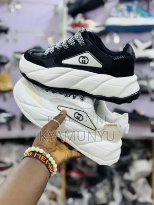 Gucci Sneakers