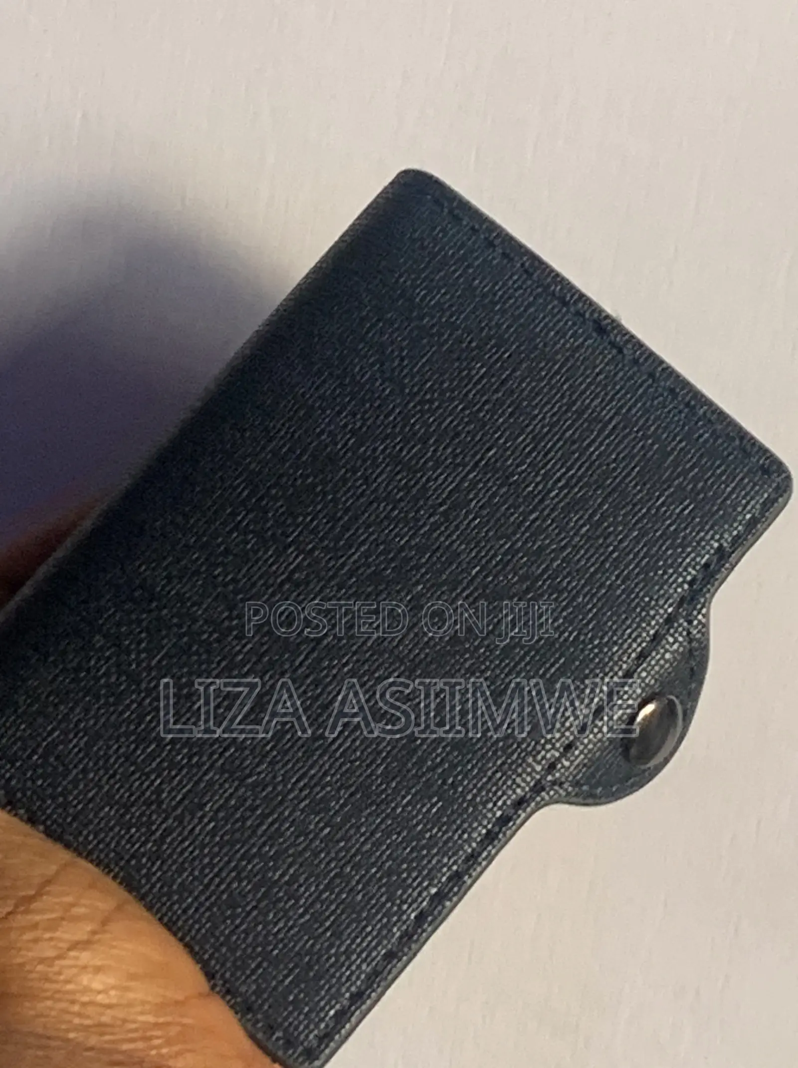 Modern Sleek Card Holders