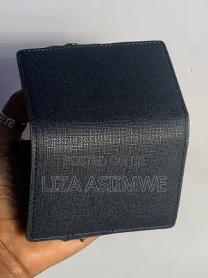 Modern Sleek Card Holders