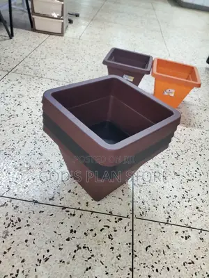 Imported Plastic Flower Pots