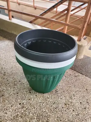 Round Extra Large Plastic Flower Pots
