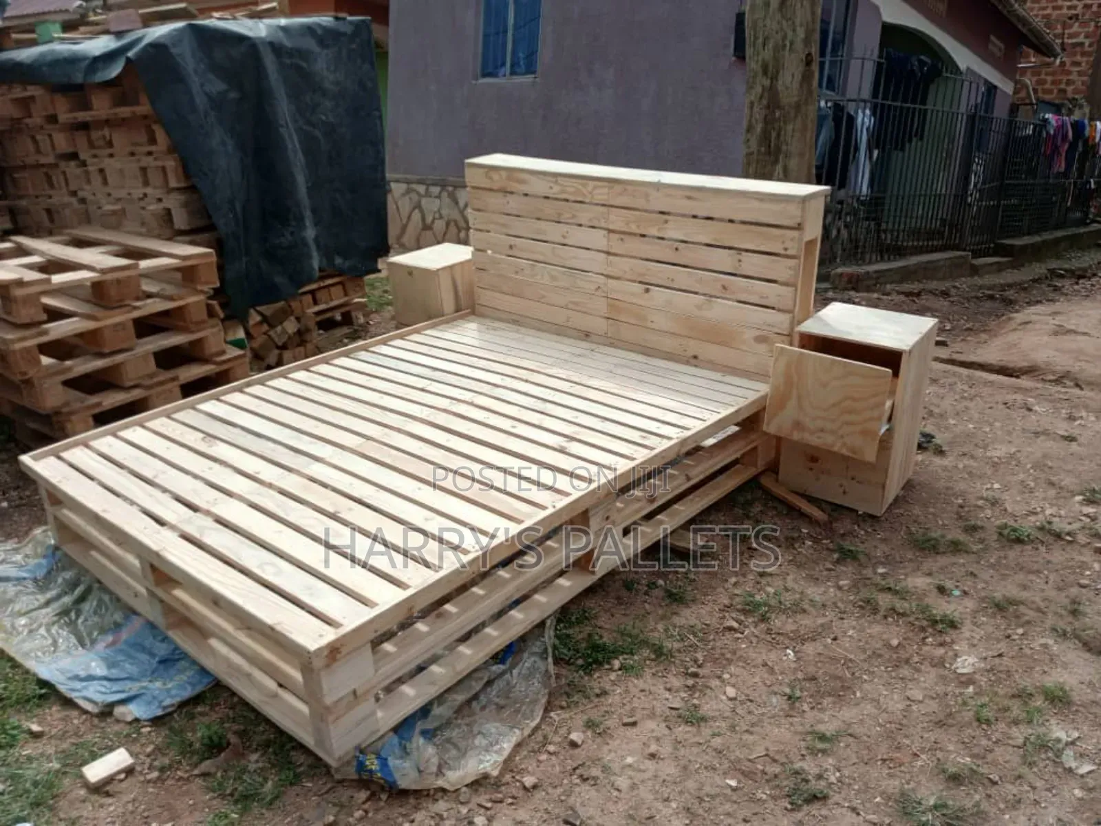 Pallet Bed