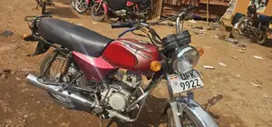 Bajaj Boxer 2023 Red