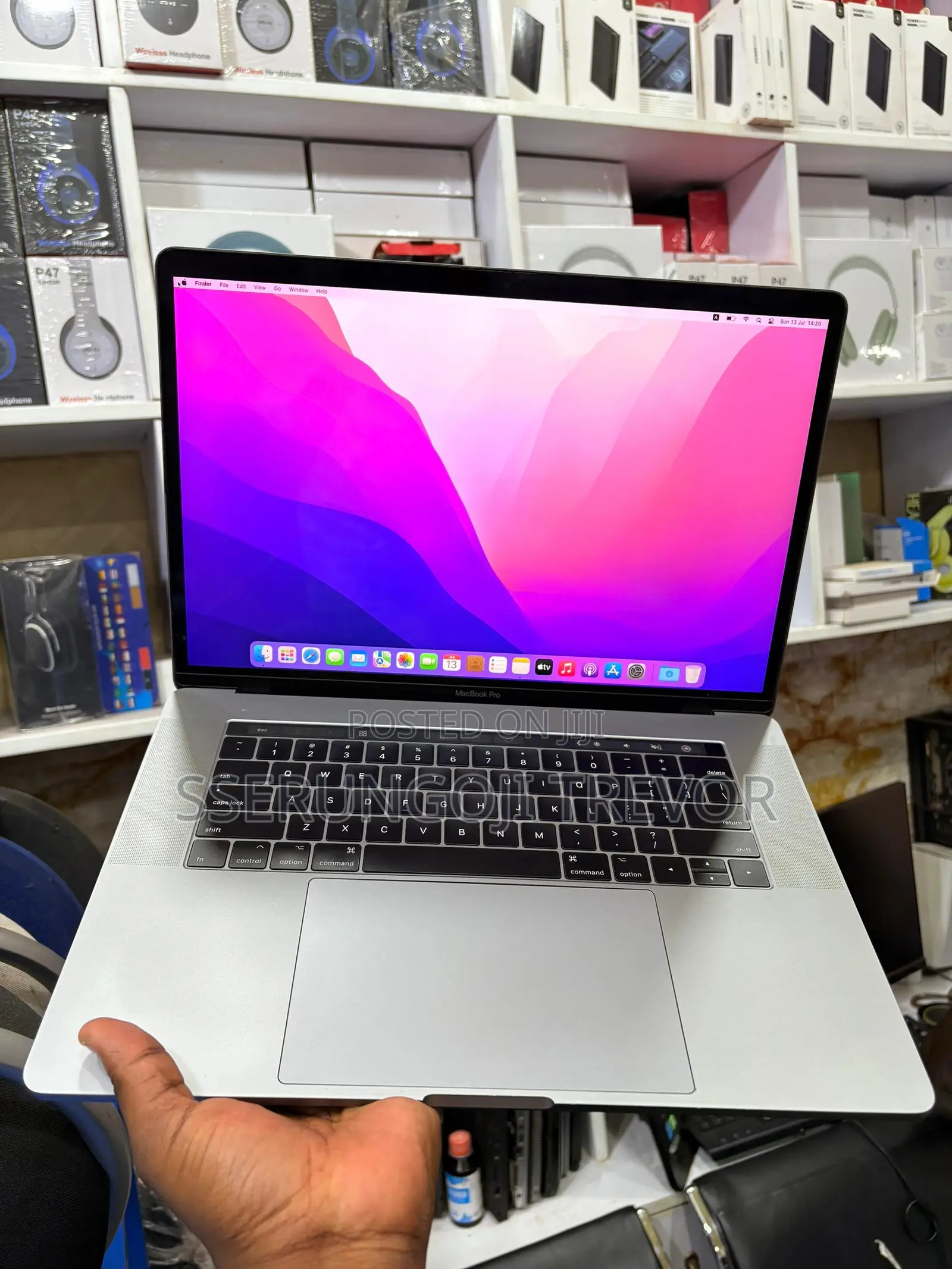 Laptop Apple MacBook Pro 2017 16GB Intel Core I7 SSHD (Hybrid) 256GB