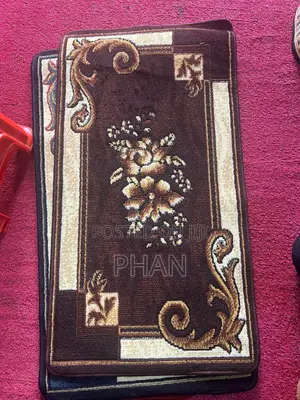 Door Mats in Different Colors and Designs Available