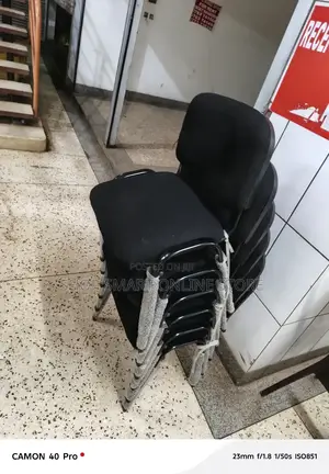 Office Chairs for Visitors Waiting