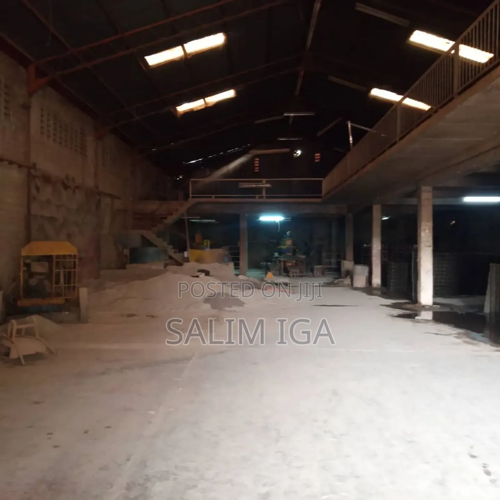 Spacious Warehouse On Rent