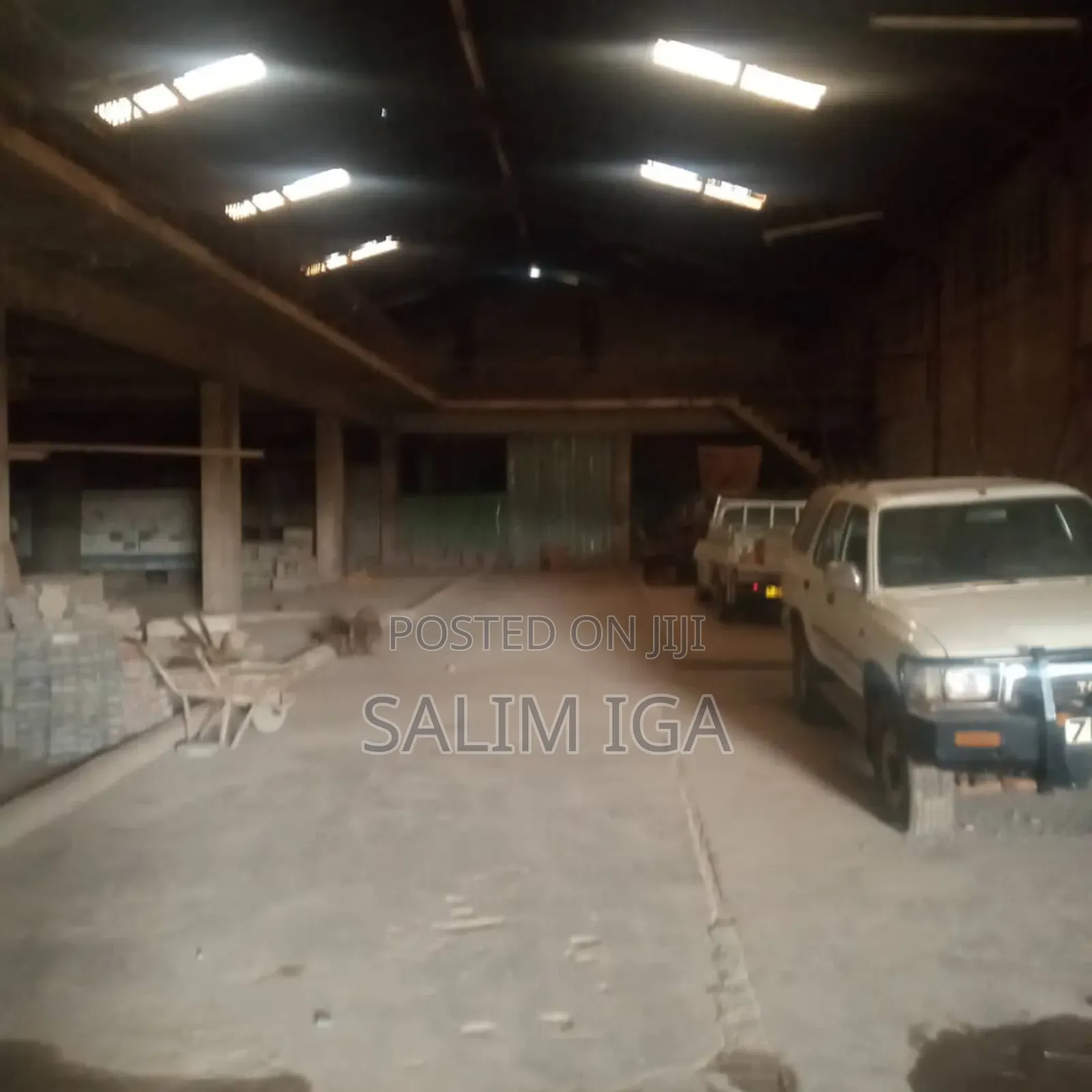 Spacious Warehouse On Rent