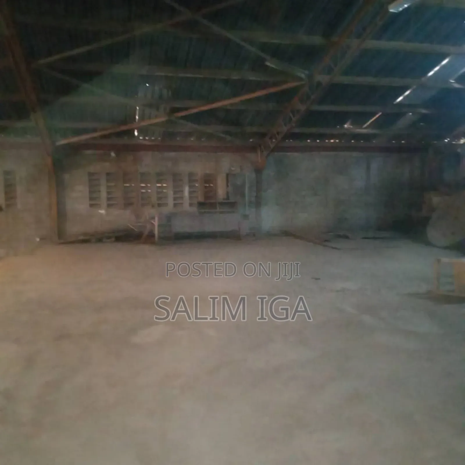 Spacious Warehouse On Rent