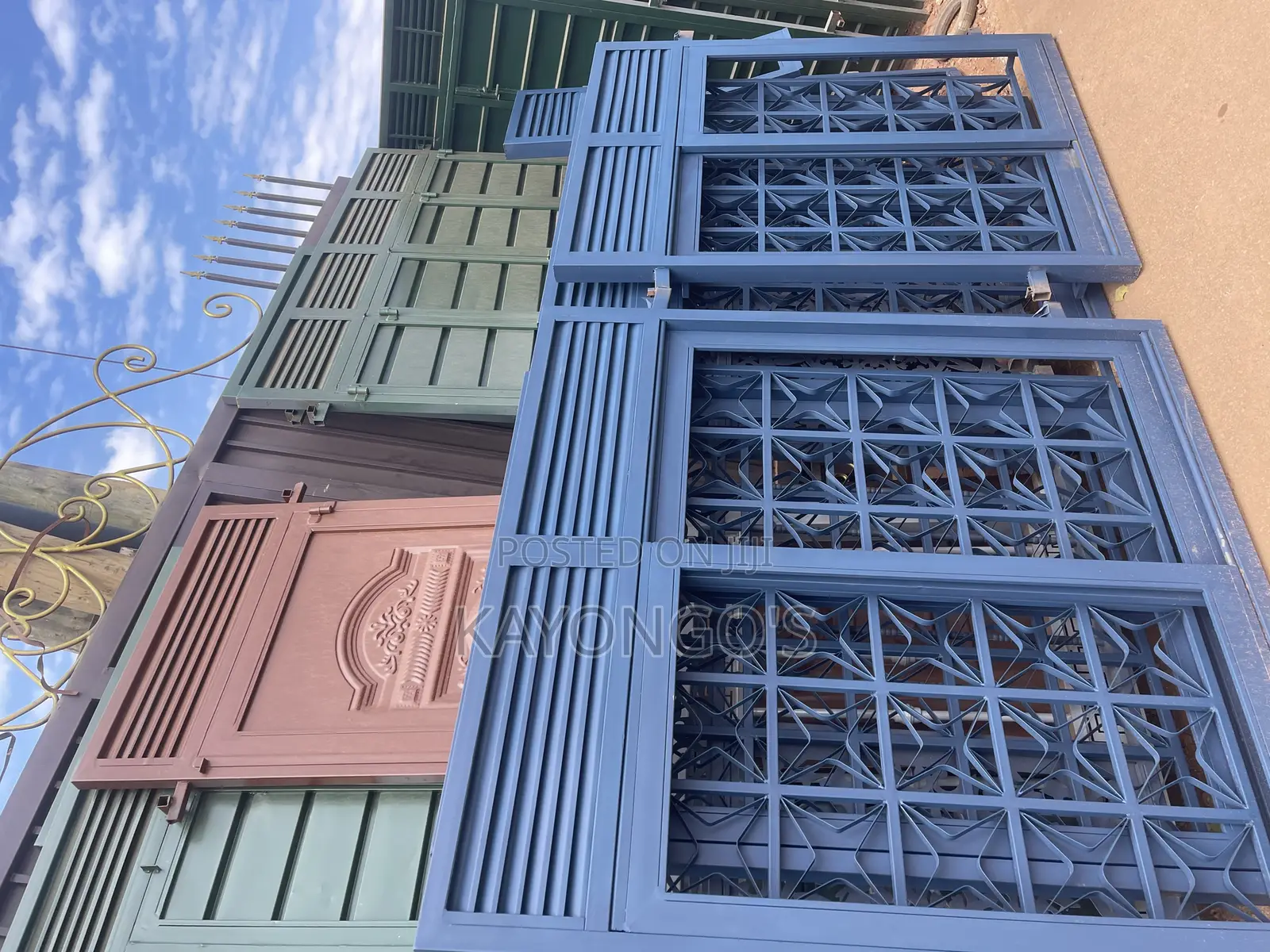 Metalic Windows in Black Colour