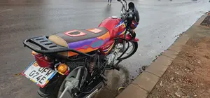 Bajaj Boxer 125 2024 Red