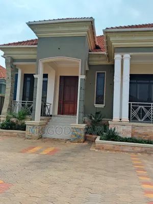 4bdrm Bungalow in Lavigton Estate, Central Division for sale
