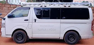Toyota HiAce 2012 White