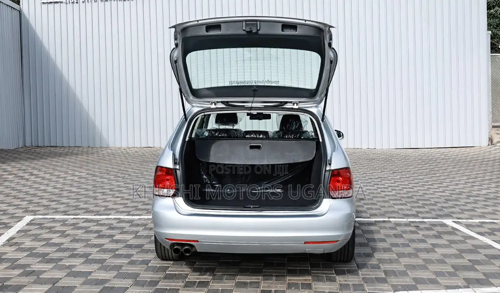 Volkswagen Golf Variant 2012 Silver