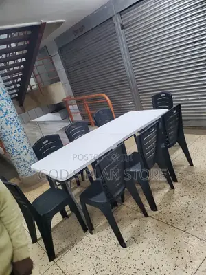 8 Seater Plastic Table and Chairs Set