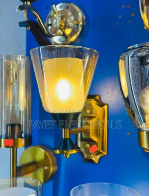 Top Notch Wall Lamp