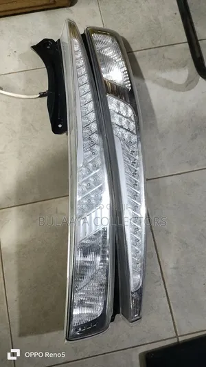 Japan Used Daihatsu Chrome Version Valenti Led Taillights.