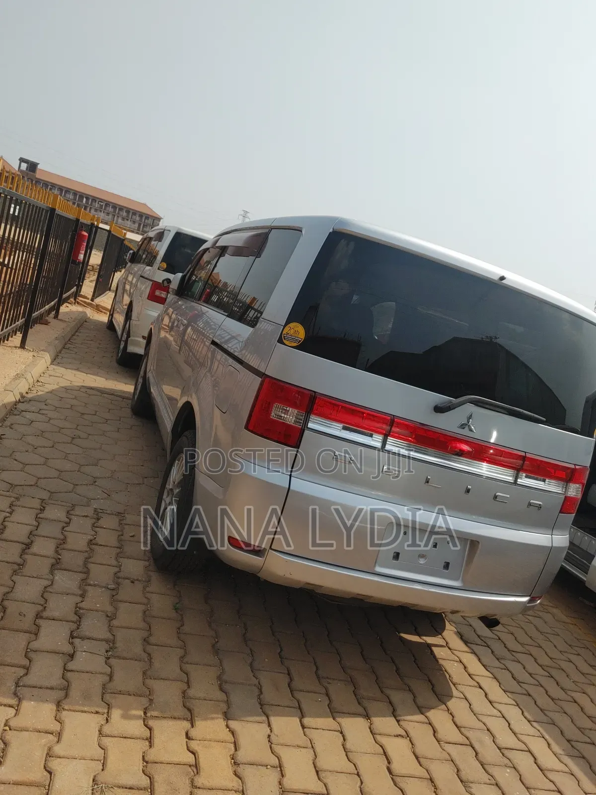 Mitsubishi Delica 2012 Silver