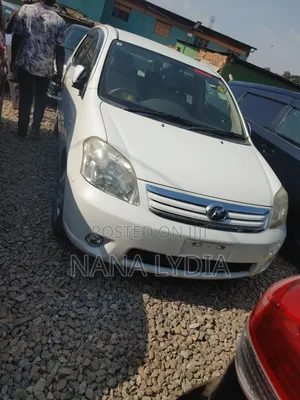 Toyota Raum 2011 White
