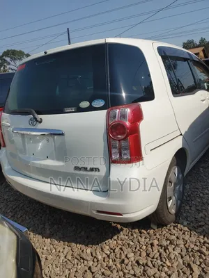 Toyota Raum 2011 White