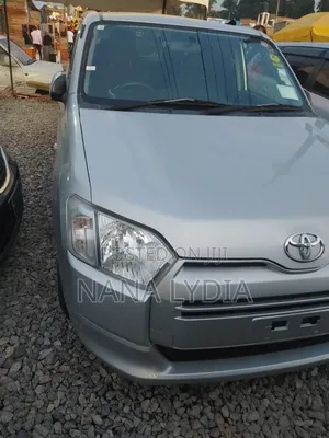Toyota Succeed SV Premium 2016 Silver