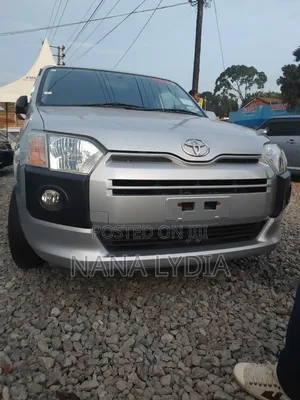 Toyota Succeed SV Premium 2016 Silver