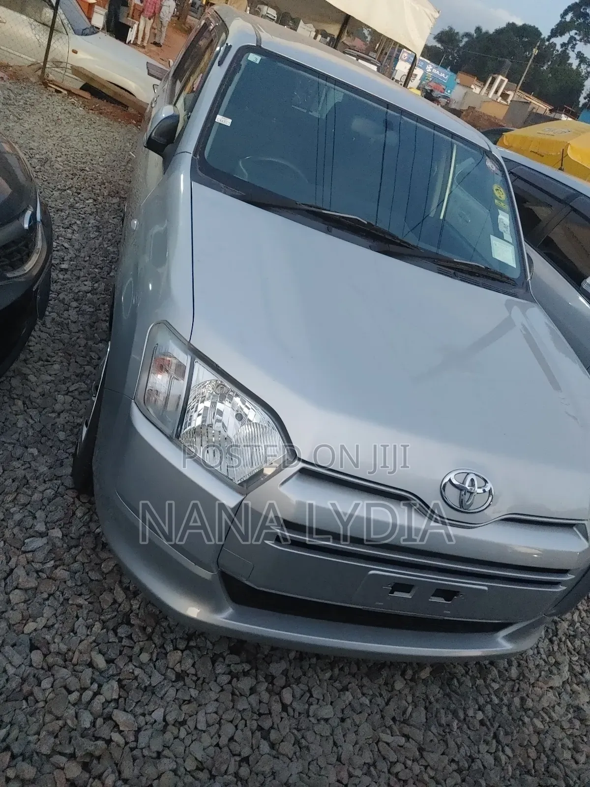 Toyota Succeed SV Premium 2016 Silver