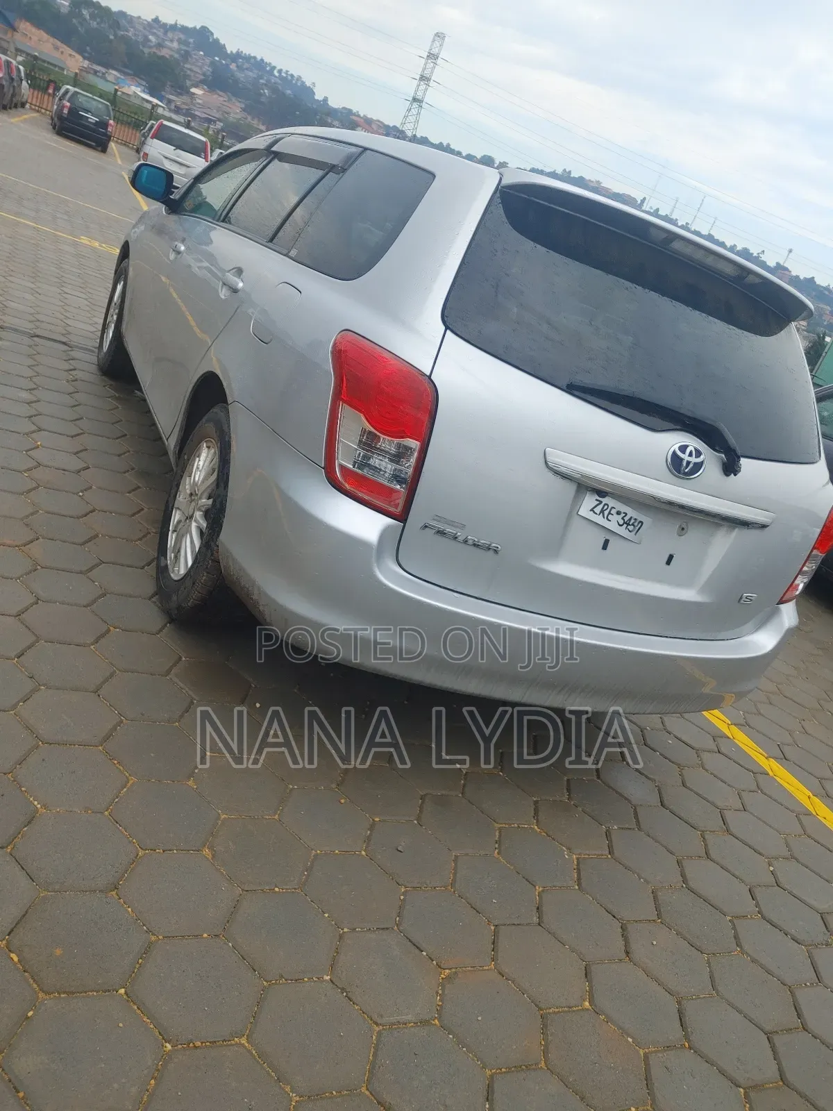 Toyota Corolla Fielder 2011 Silver