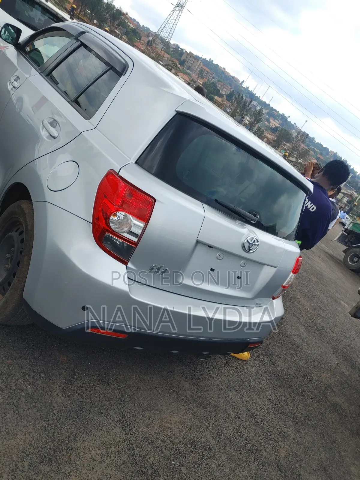 Toyota IST 2011 Silver