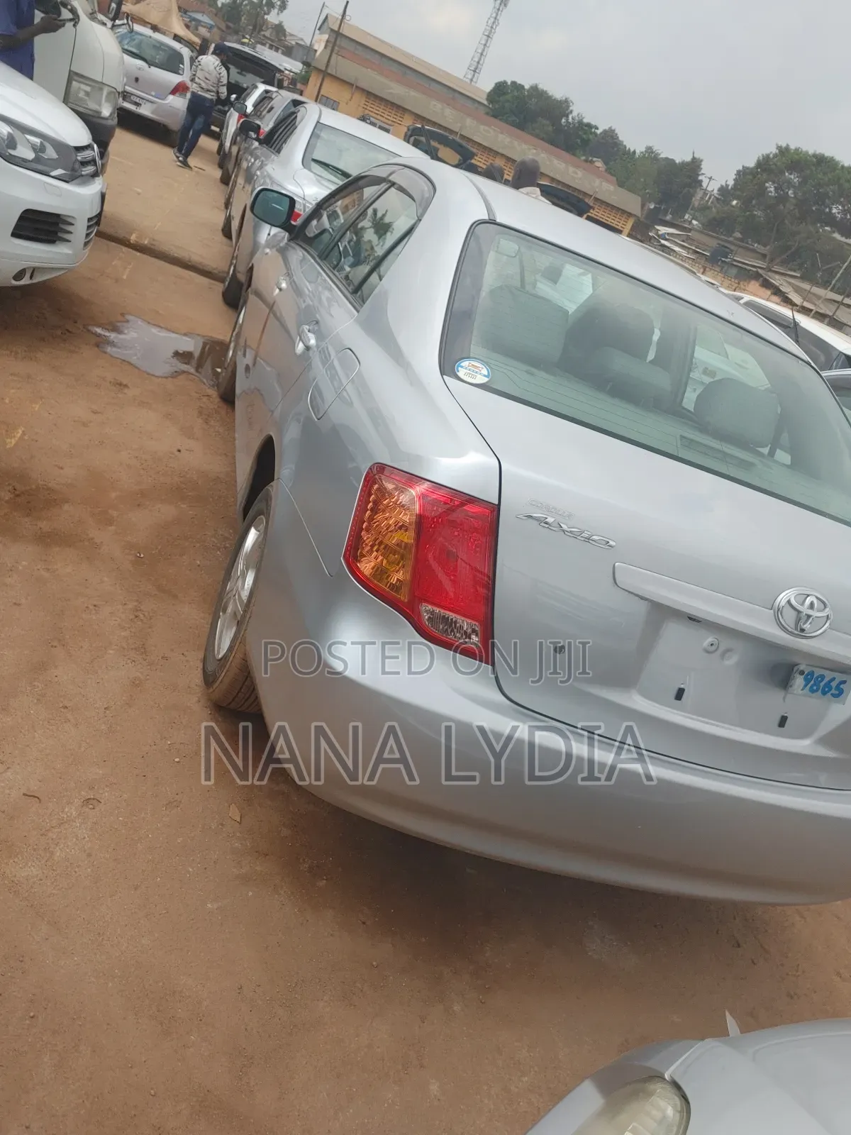 Toyota Axio 2011 Silver