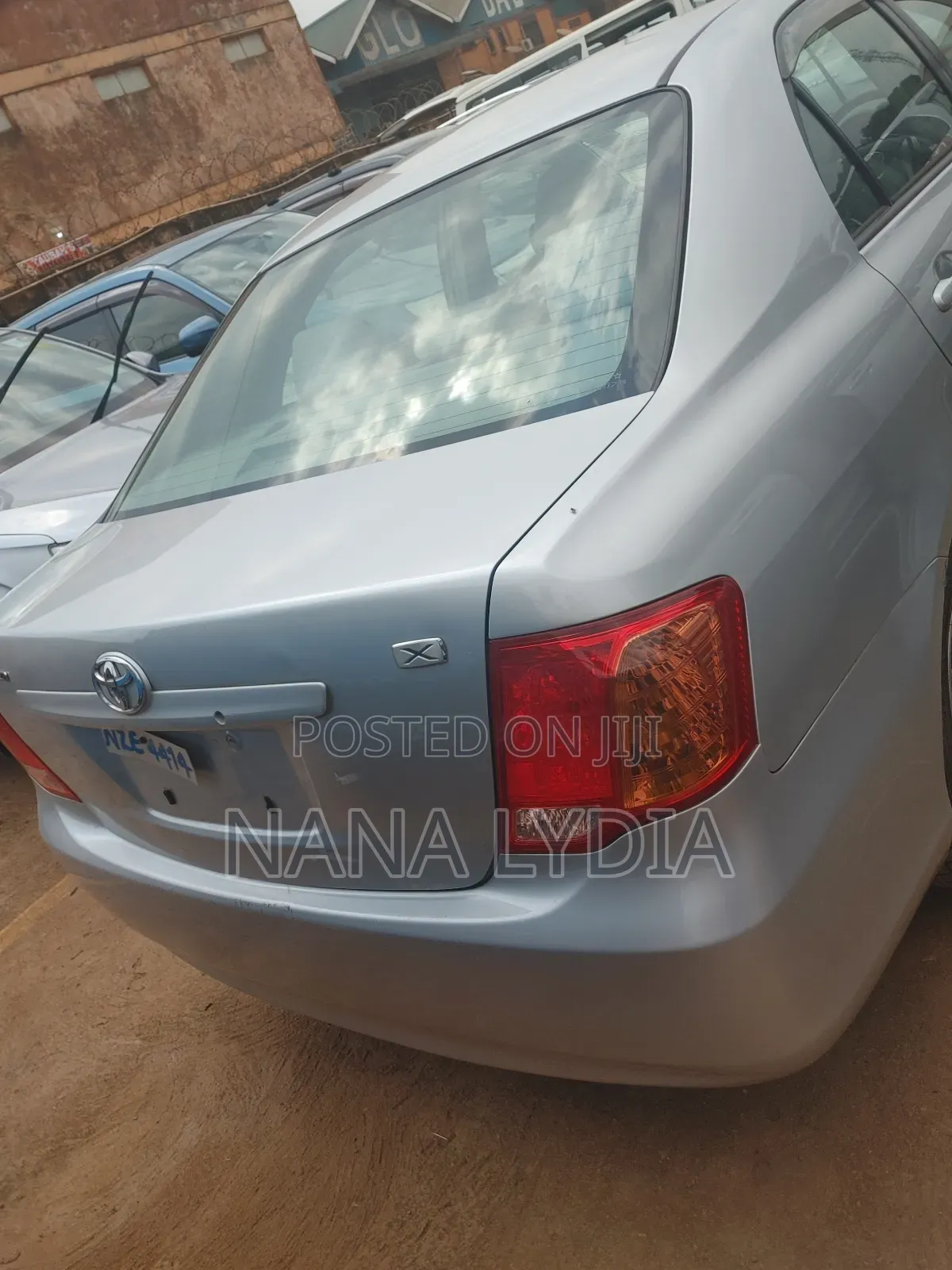 Toyota Axio 2011 Silver