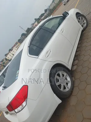 Subaru Legacy 2011 White