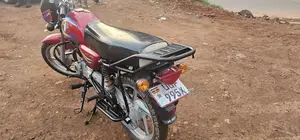 Bajaj Boxer 125 2025 Red