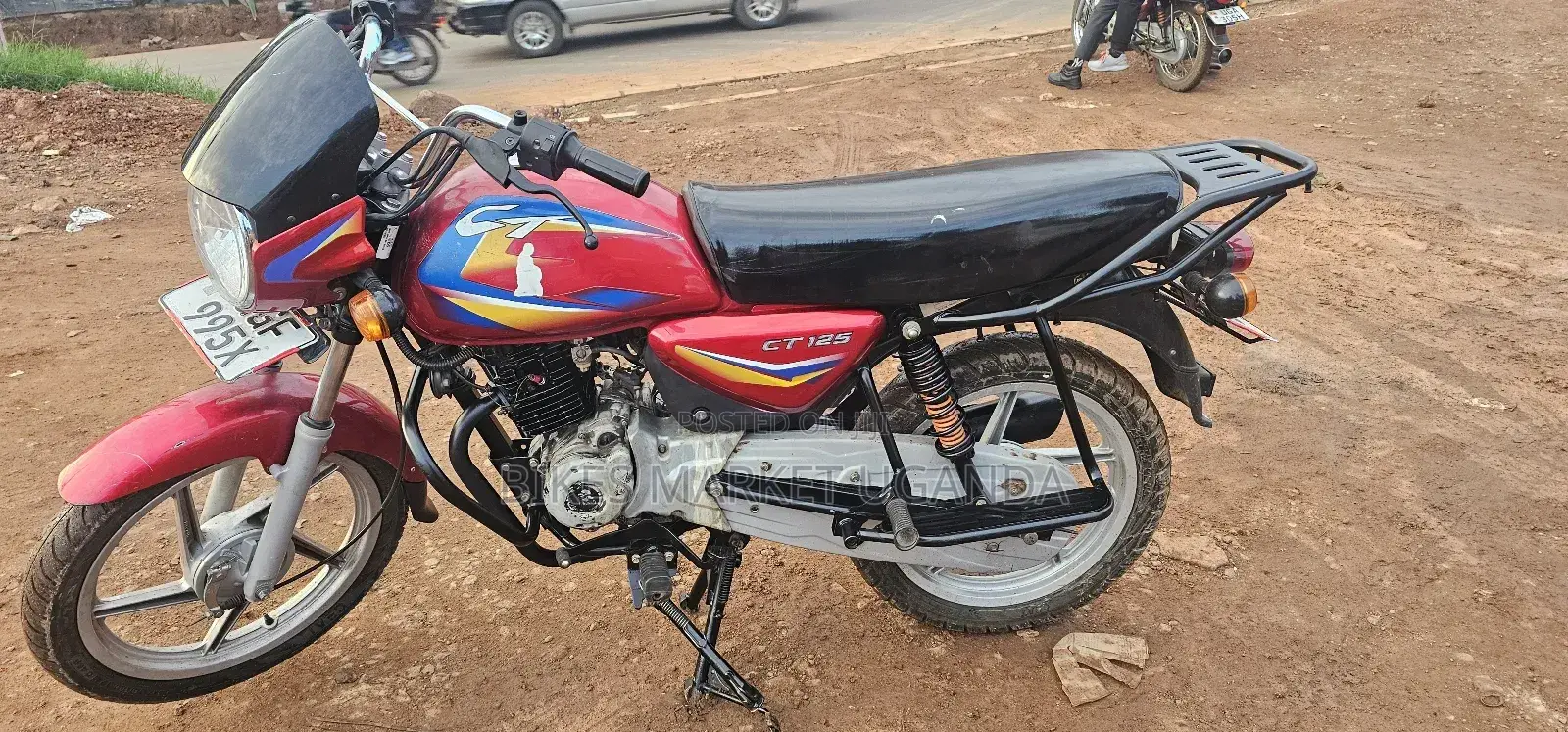 Bajaj Boxer 125 2025 Red