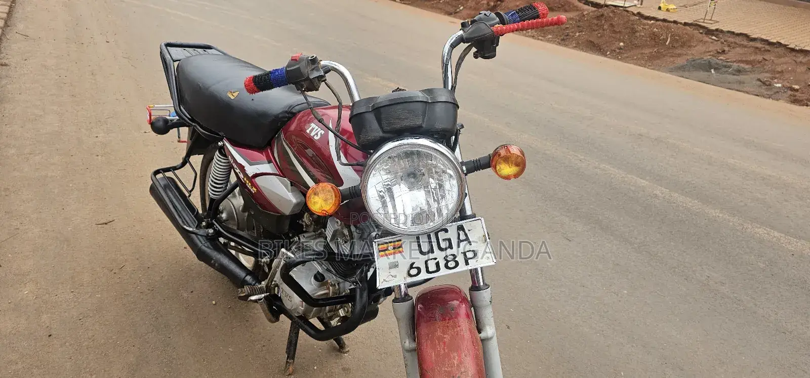 TVS HLX 125 2024 Red