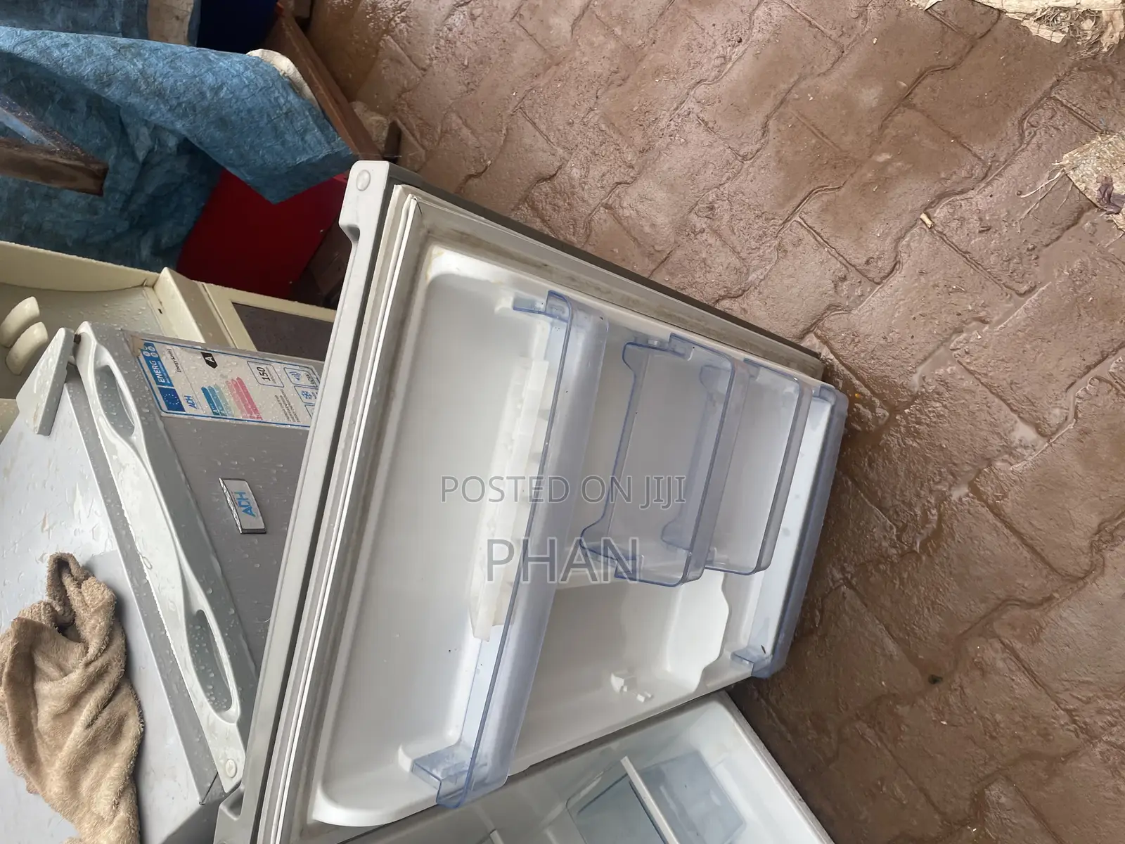 Cheap Hisense Table Top Fridge
