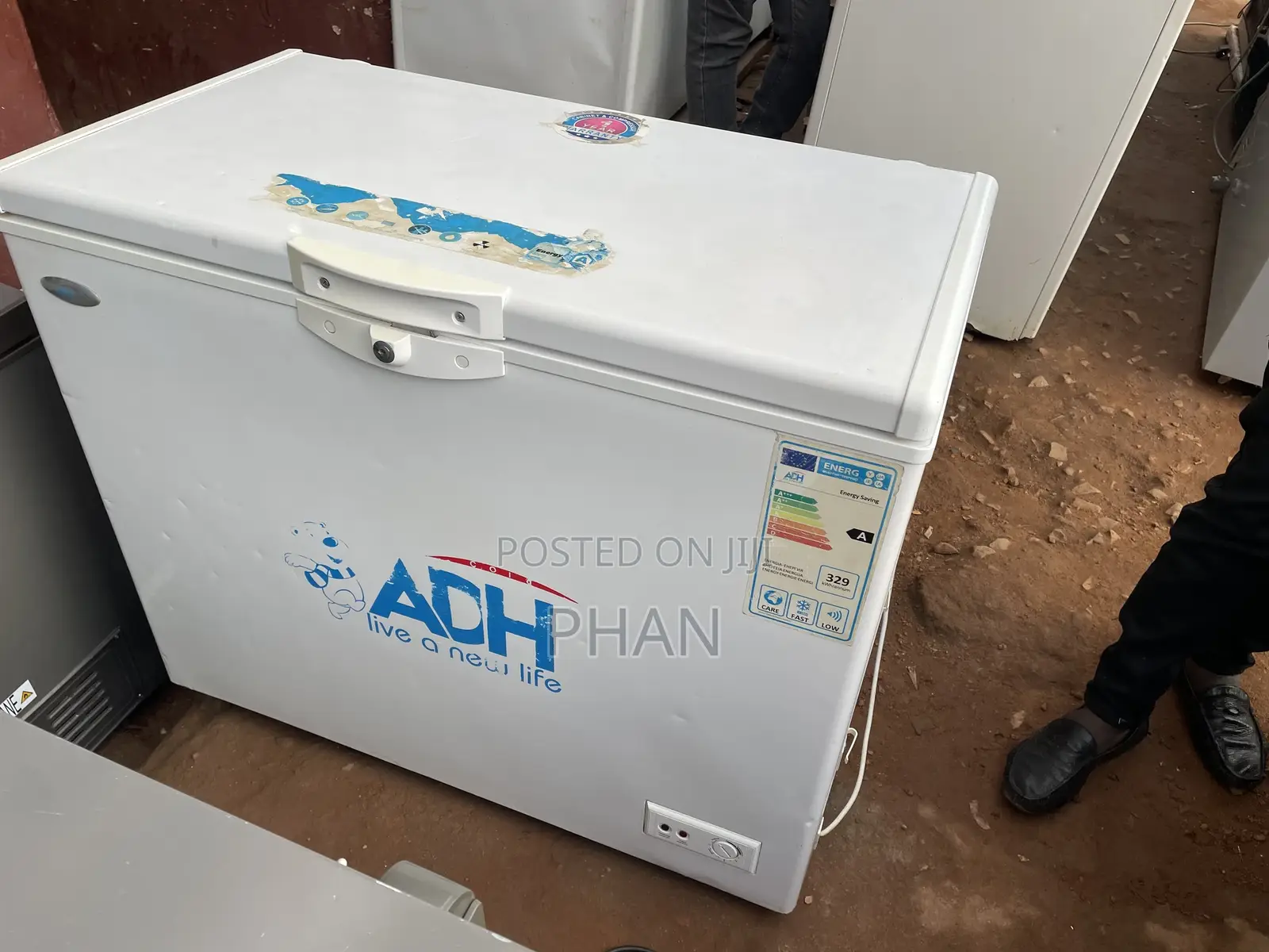 White Durable Adh Freezer