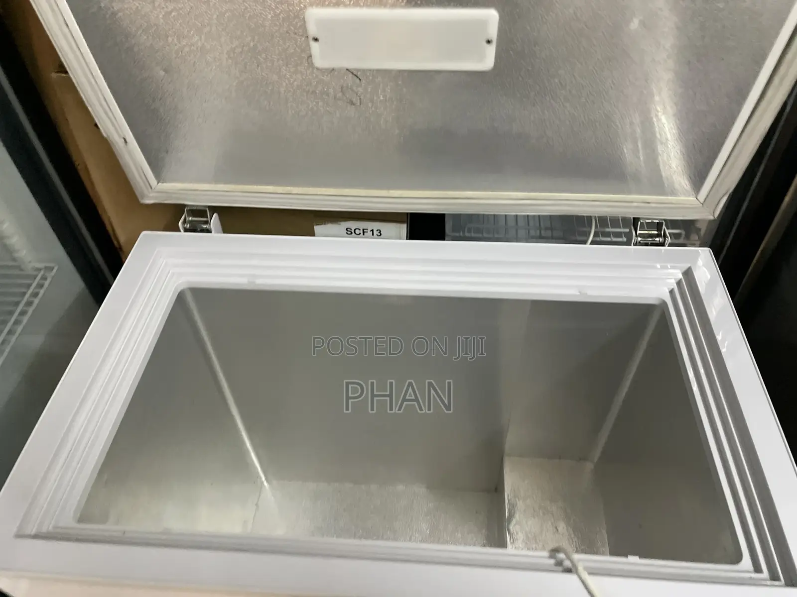 Deep Freezer at an Affordable Rates Available