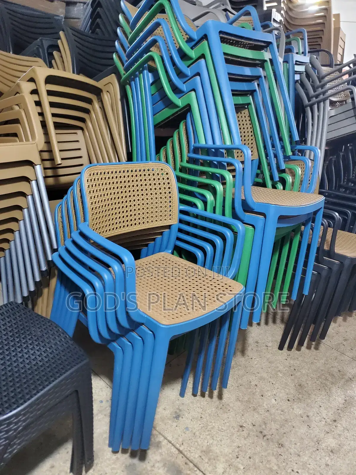 Stackable Blue Restaurant Plastic Chairs