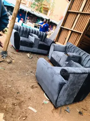 Gray Sofa's for Sale in Good Materials