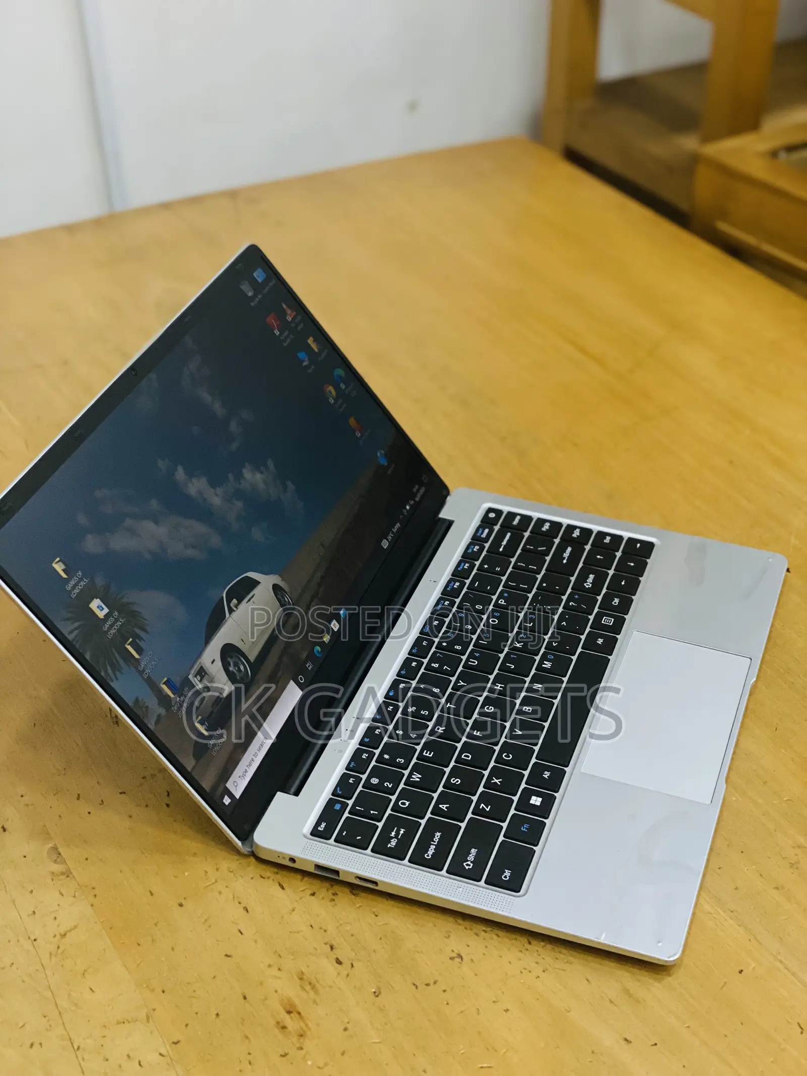 New Laptop eMachines 8GB Intel Core I5 SSD 512GB