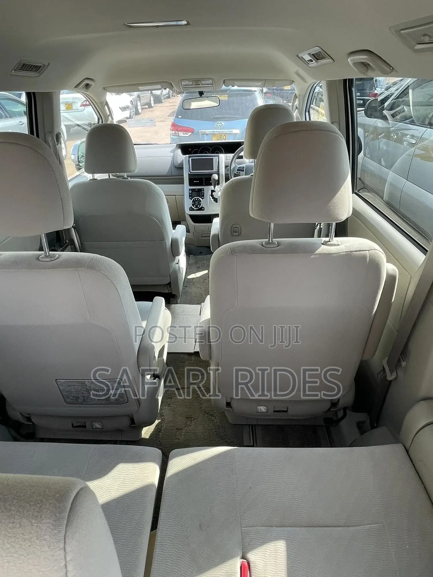 Toyota Noah 2010 Blue