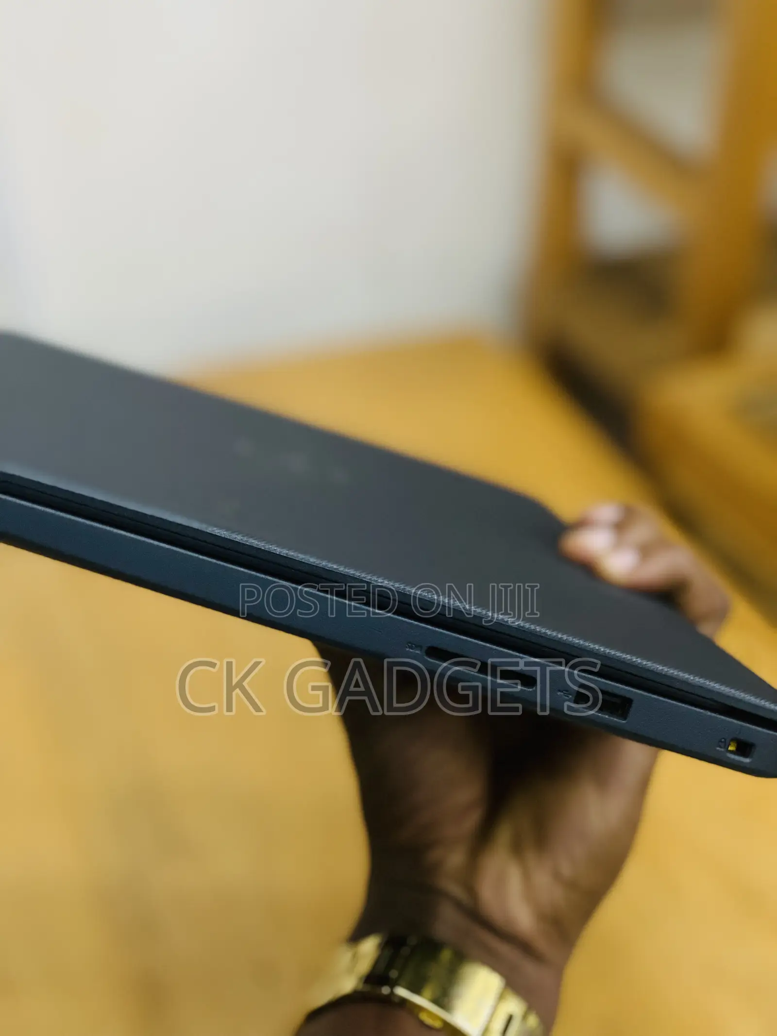 Laptop Dell Vostro 3400 16GB Intel Core I7 SSD 256GB