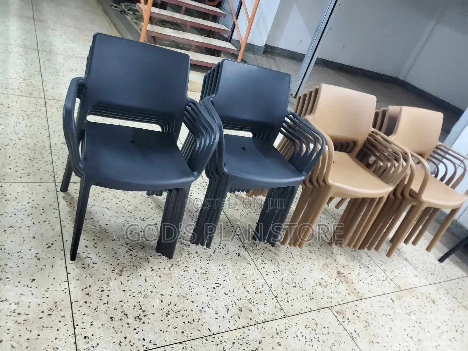Armed Plastic Cafe Chairs Plastic Cafe Chairs
